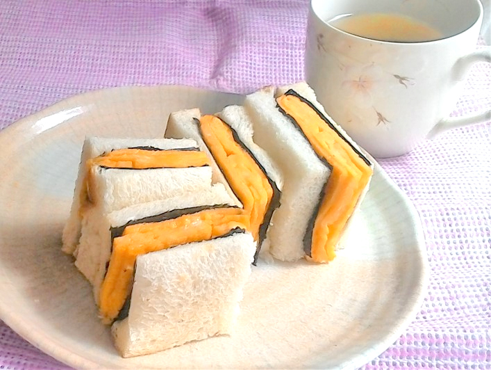 おいしい・だし塩のりと厚焼き卵のサンドイッチ