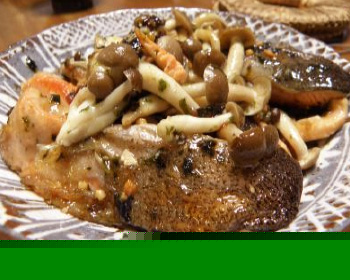 梅香るしめじと鮭のソテー