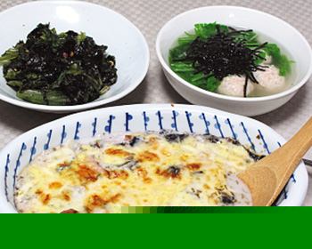 白菜とハムのトロトロ海苔グラタンと鶏団子スープ