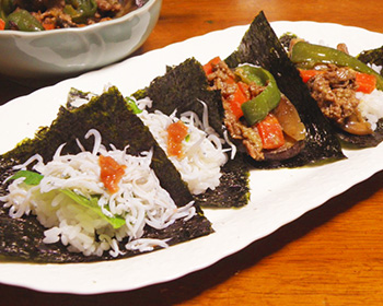 シラスの手巻きご飯と茄子の手巻きご飯