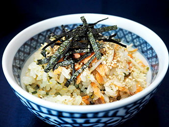 楽チン！海の幸たっぷり炊き込みご飯